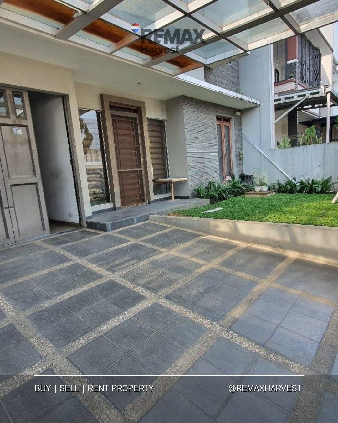 Rumah Singgasana Pradana Bandung 4